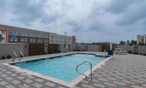 La Quinta Inn & Suites by Wyndham Corpus Christi Southeast