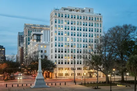 Moxy Columbia Downtown Отели рядом с достопримечательностью «Ривербанкс Зу энд Гарден»