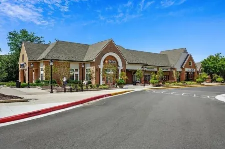 Sunny Townhome/4Br/2.5Bath Отели в г. Хауард