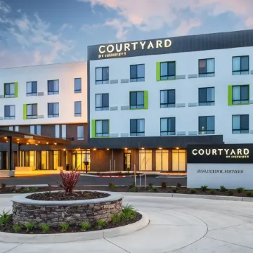 Courtyard Modesto North