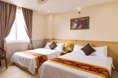 California Hotel Hotel a Hóc Môn