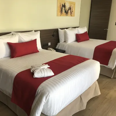 MC Suites Mexico City Hotels near Teatro El Milagro