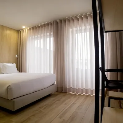 The Gate Hotels near Miradouro da Vitoria