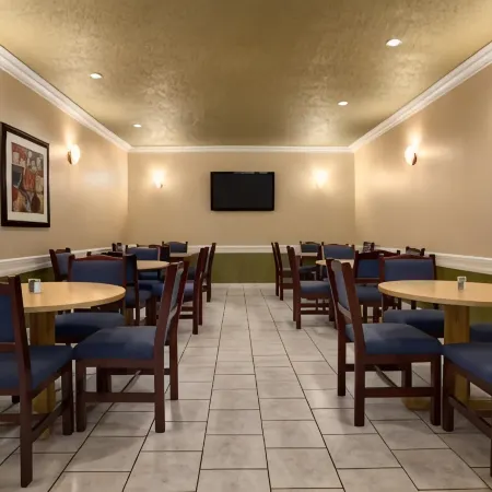 Days Inn by Wyndham High Level