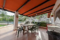 La Traviesa Rural Housing Hotels in Villacarrillo