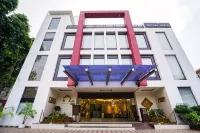 The Golden Apple Hotels in 