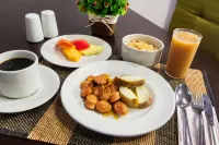 Hotel Avexi Suites by GEH Suites - pet friendly