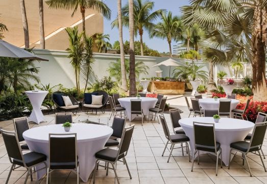 코트야드 바이 메리어트 마이애미 아벤투라 몰