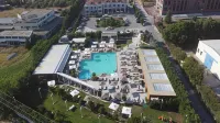 Perinthos Hotel - С бассейном