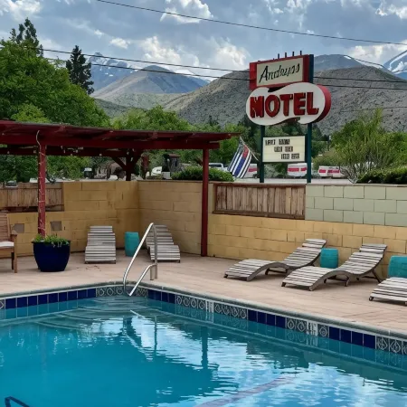 Andruss Motel