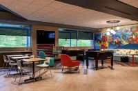 Tru by Hilton Staunton