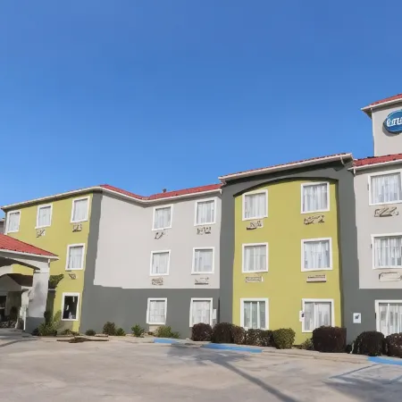 Comfort Inn Broussard Отели в г. Брассард