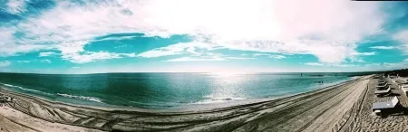 Beach & Downtown with Pool