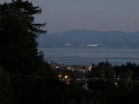 Aptos Bayview, Large 1 Br.Cottage, Pets & Parking. Ocean View Deck, Fire Pit Hotels in Aptos