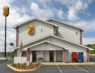 Super 8 by Wyndham Waynesboro Hotels in Waynesboro