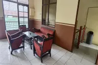 OYO 飯店阿爾阿沙爾旅館靠近阿西爾烏拜小吃店