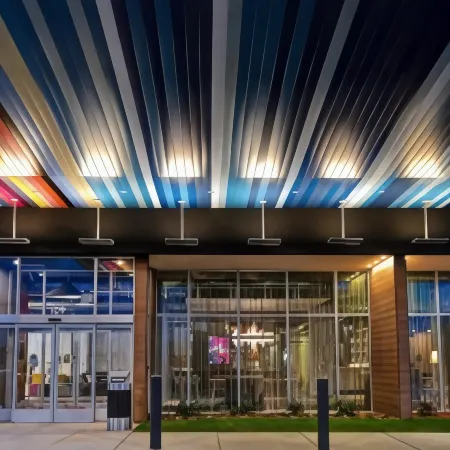 Aloft Mooresville Отели рядом с достопримечательностью «Trump National Golf Club Charlotte»