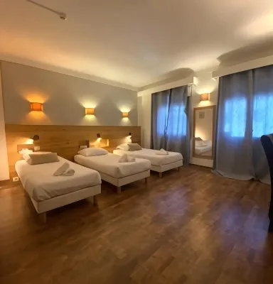 Savoy Hotel & Restaurant Hotels near Ski Lifts Valfrejus
