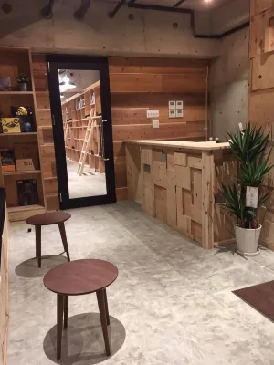 Bnbplus Niigata Book Inn - 2-Star