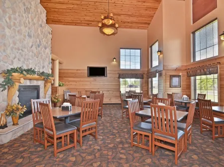 Best Western Plus Kelly Inn Suites