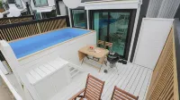 Taean(Anmyeondo) August Pool Villa Pension