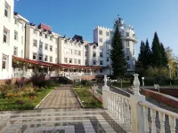 Korona Altaya Hotels in Mayminsky District