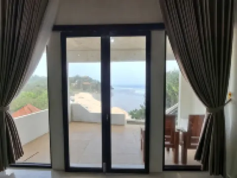 Family Stay Beach View at Omah Sundak 3 Hoteles en Tepus