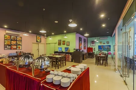 Monoloog Hotel Makassar Отели в г. Mariso