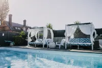 Town House Motor Inn