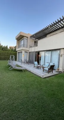 Beverly Hills Inside Villa فنادق في أولى