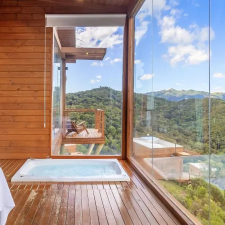 Cabin in the Mountains with Beautiful Views VST012