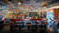 Avartarn Miracles Hotel - bar