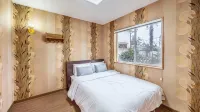 Seogwipo Jeju Woori House Pension - Bungalows