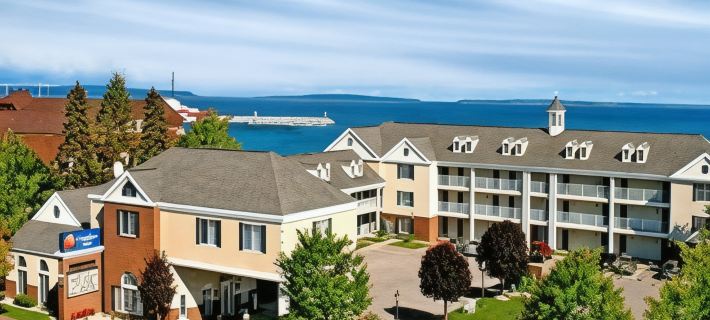 Comfort Inn Lakeside Hotels in Cheboygan County