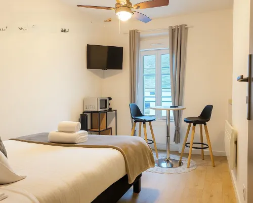 Résidence la Cocarde Hotel a Bourges