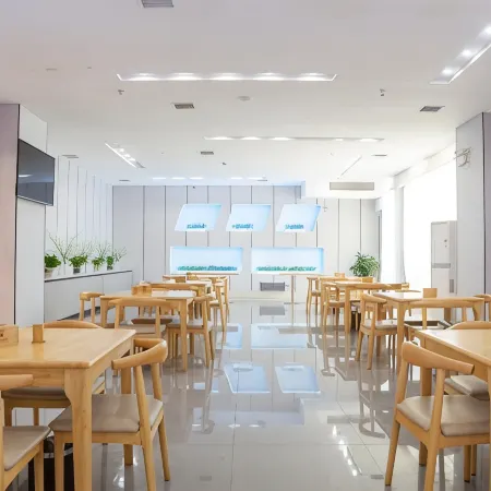 Zhongyi International Hotel