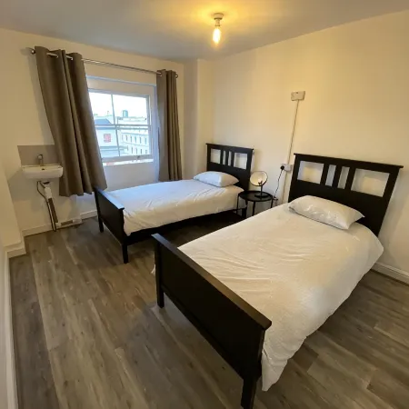 Urbany Hostel London 18-40 Years Old Отели рядом с достопримечательностью «Улица Уэстбурн-Гроув»