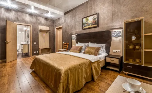 Bravo Lyuks Hotel
