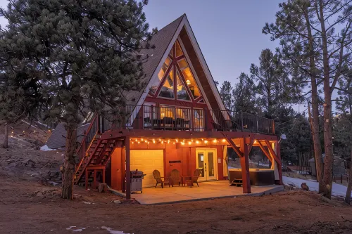Brand New! A-Frame, Hot Tub, Game Room, Cozy Cabin - Chalets
