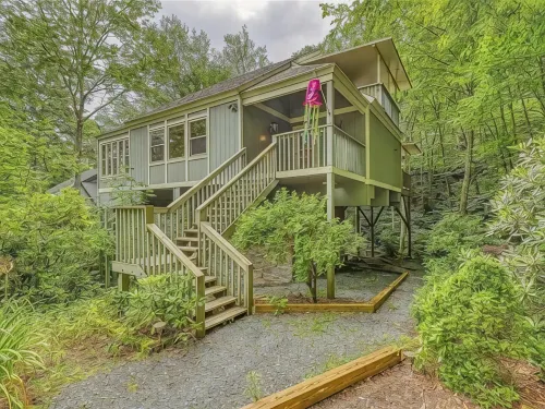Creekside Paradise