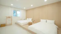 Muju Narin Pool Villa - 家庭旅館