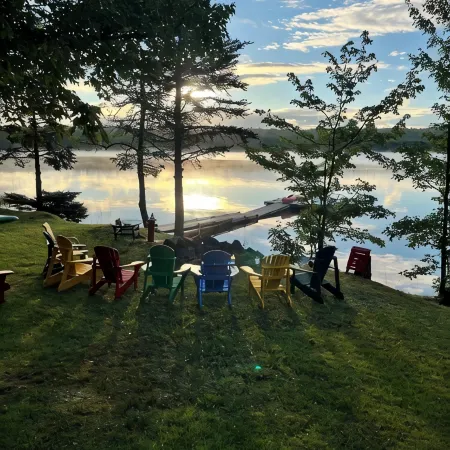 Cozy cottage on Rumsey Lake, for your family vacation!