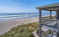 Amazing Oceanfront Home -Two Master Suites! - 비치