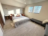 6 Bedroom, 6.5 Bathroom with Indoor Pool, Hot Tub & Sauna Hotels in Pierce County