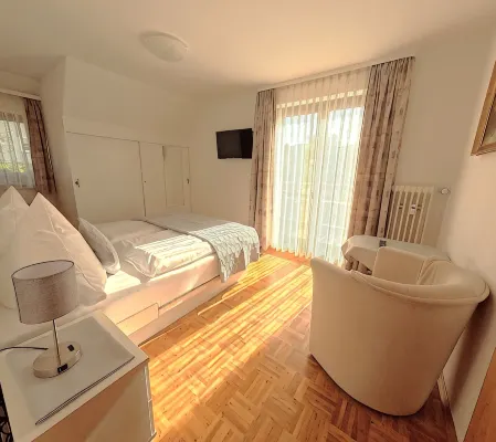 Im Nationalpark Schwarzwald ,gästehaus Central Ferienwohnung 65qm mit Balkon - 2-Star