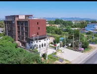 PJ Loft Hotel Lopburi