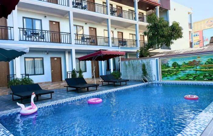 Avenue Hotel VangVieng