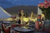 Dunhuang Fanting • Family Vacation Stargazing Homestay - พร้อมอาหารเช้า