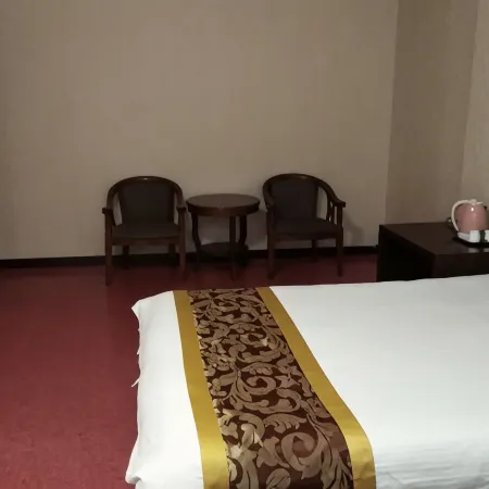 Minqin Hongfuyuan Business Hotel