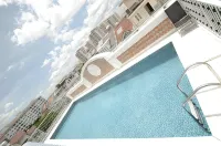 Central Hotel & Residences Swimming Pool - Rooftop Pools